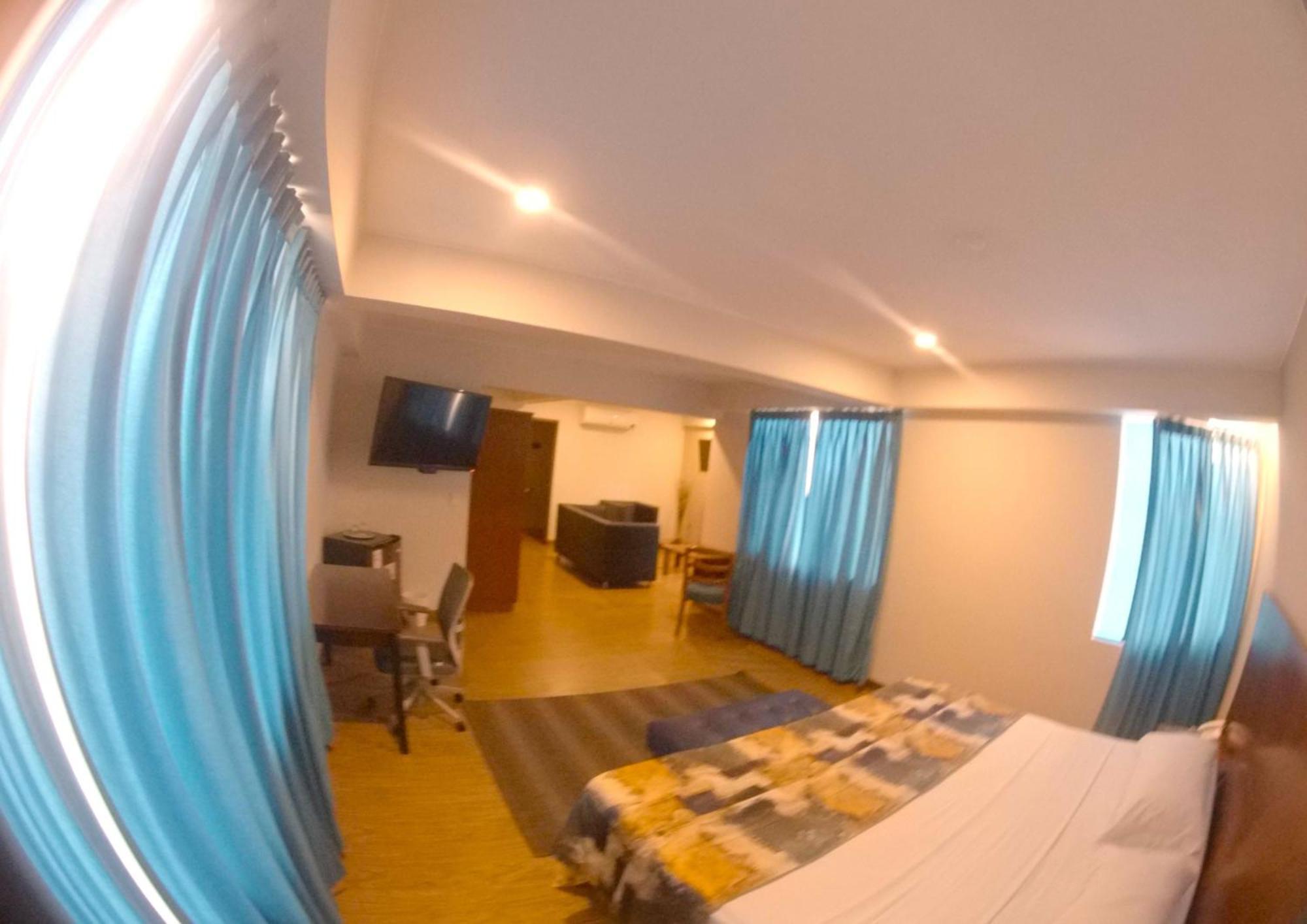 Hotel Esencia Suites Lima Buitenkant foto